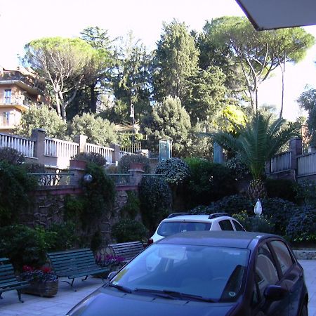Casa Per Ferie Suore Domenicane Rome Luaran gambar